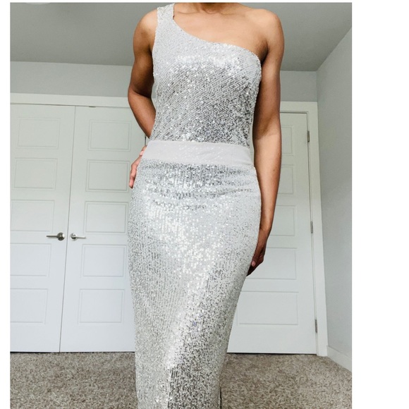 One Arm Sequin Occassion Dress - Picture 4 of 7